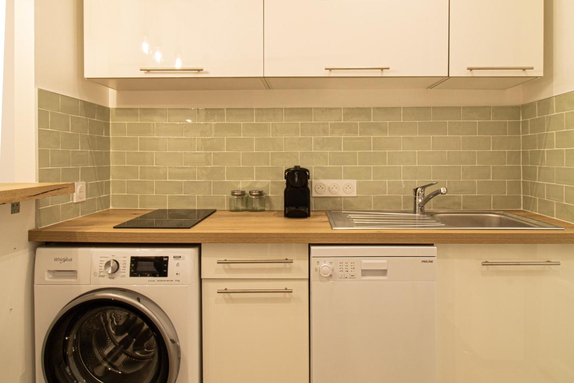 Apartament Nimes Centre - A 5 Minutes Des Arenes Zewnętrze zdjęcie