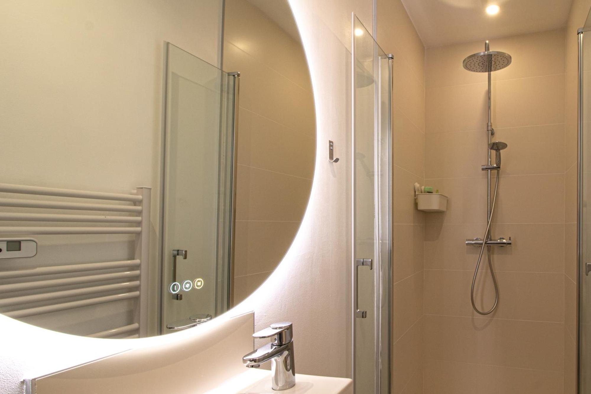 Apartament Nimes Centre - A 5 Minutes Des Arenes Zewnętrze zdjęcie